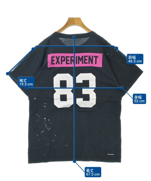 uniform experiment เสื้อยืด/เสื้อท็อปส์