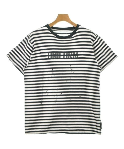 uniform experiment เสื้อยืด/เสื้อท็อปส์