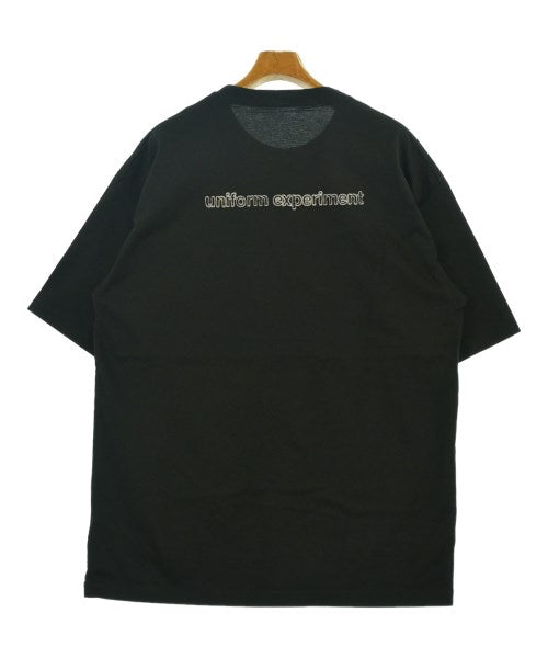 uniform experiment เสื้อยืด/เสื้อท็อปส์