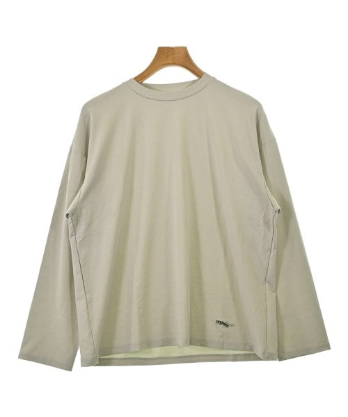 uniform experiment เสื้อยืด/เสื้อท็อปส์
