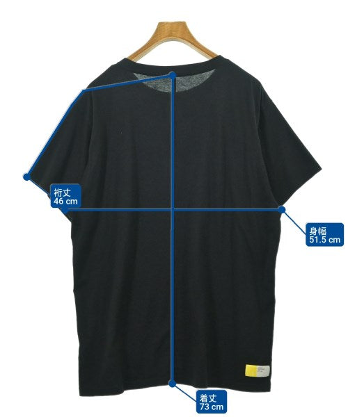 uniform experiment เสื้อยืด/เสื้อท็อปส์