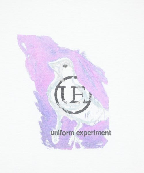 uniform experiment เสื้อยืด/เสื้อท็อปส์