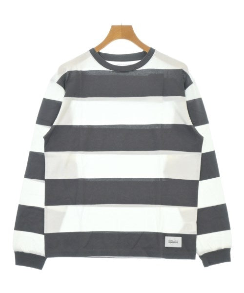 uniform experiment เสื้อยืด/เสื้อท็อปส์