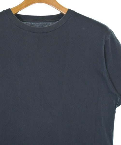 uniform experiment เสื้อยืด/เสื้อท็อปส์