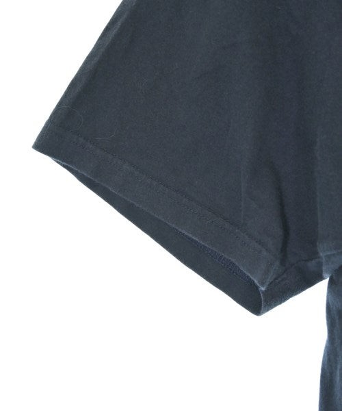 uniform experiment เสื้อยืด/เสื้อท็อปส์