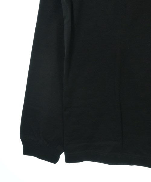 uniform experiment เสื้อยืด/เสื้อท็อปส์