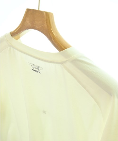 uniform experiment เสื้อยืด/เสื้อท็อปส์