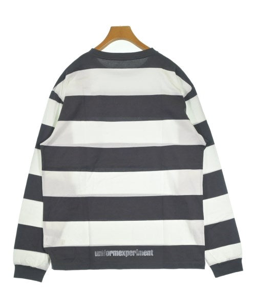 uniform experiment เสื้อยืด/เสื้อท็อปส์
