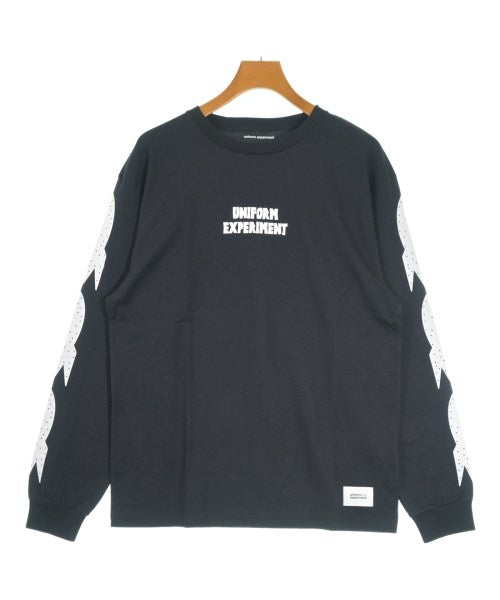 uniform experiment เสื้อยืด/เสื้อท็อปส์