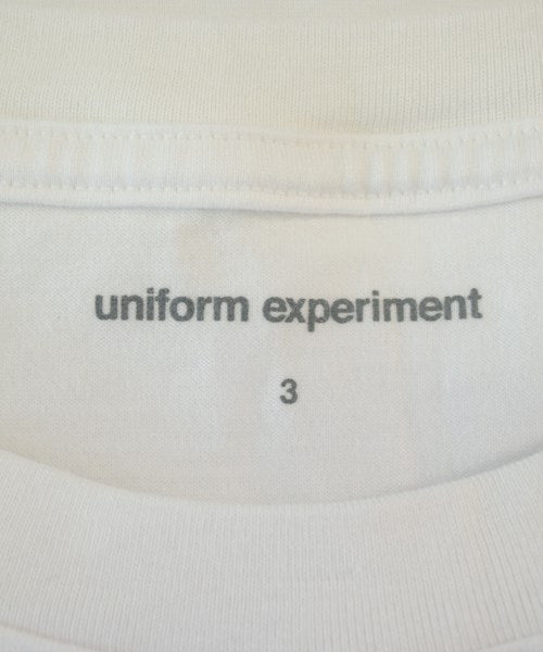 uniform experiment เสื้อยืด/เสื้อท็อปส์