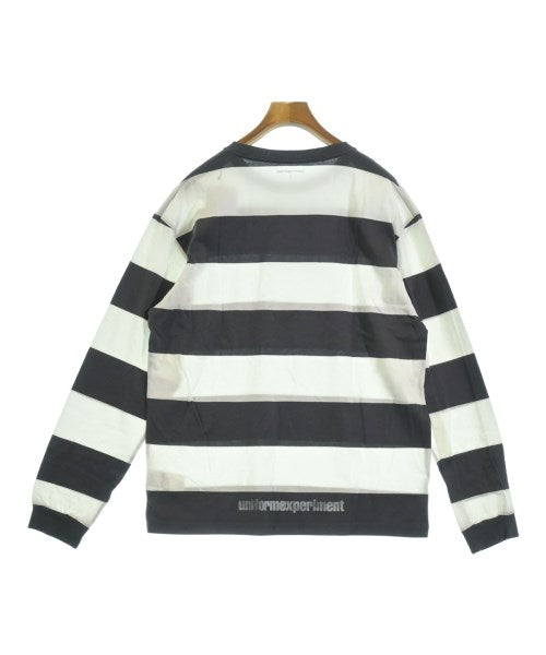 uniform experiment เสื้อยืด/เสื้อท็อปส์