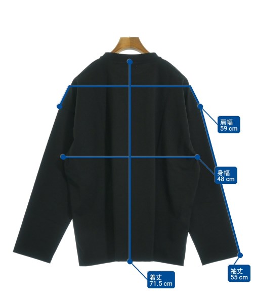uniform experiment เสื้อยืด/เสื้อท็อปส์