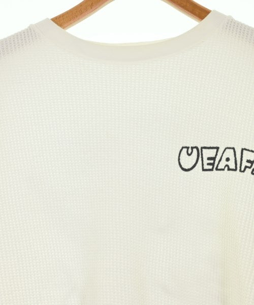 uniform experiment เสื้อยืด/เสื้อท็อปส์