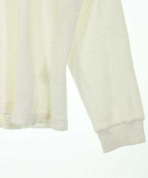uniform experiment เสื้อยืด/เสื้อท็อปส์