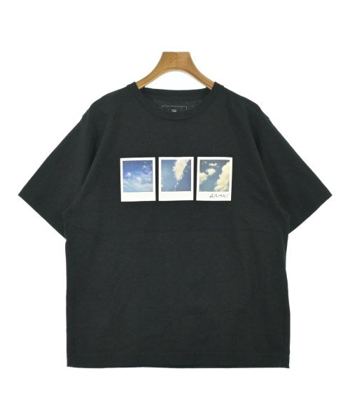 uniform experiment เสื้อยืด/เสื้อท็อปส์