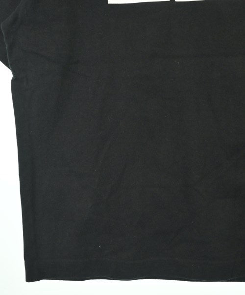 uniform experiment เสื้อยืด/เสื้อท็อปส์