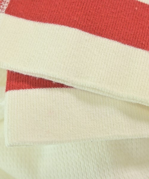 uniform experiment เสื้อยืด/เสื้อท็อปส์