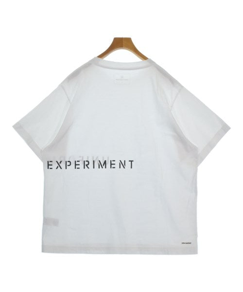 uniform experiment เสื้อยืด/เสื้อท็อปส์