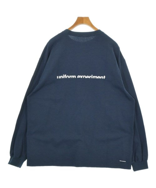 uniform experiment เสื้อยืด/เสื้อท็อปส์