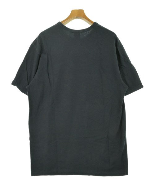 UNDEFEATED เสื้อยืด/เสื้อท็อปส์