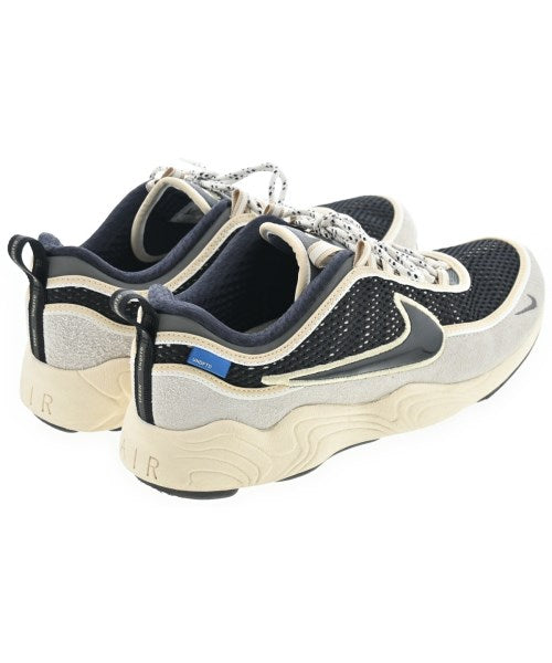 UNDEFEATED รองเท้าผ้าใบ