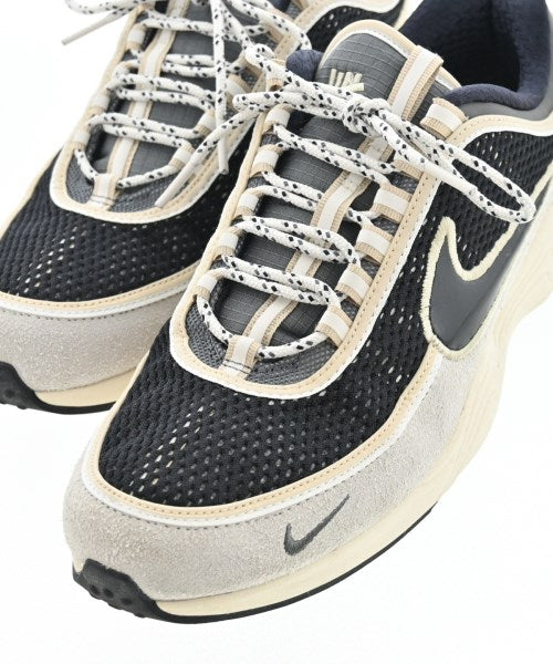 UNDEFEATED รองเท้าผ้าใบ