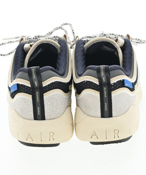 UNDEFEATED รองเท้าผ้าใบ