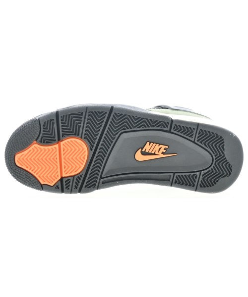 UNDEFEATED รองเท้าผ้าใบ