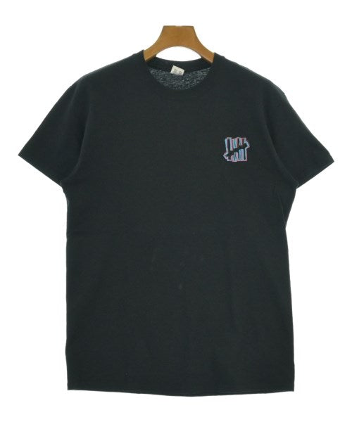 UNDEFEATED เสื้อยืด/เสื้อท็อปส์