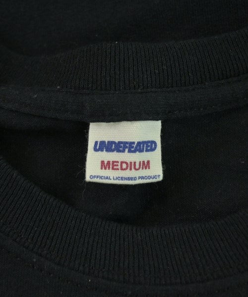 UNDEFEATED เสื้อยืด/เสื้อท็อปส์