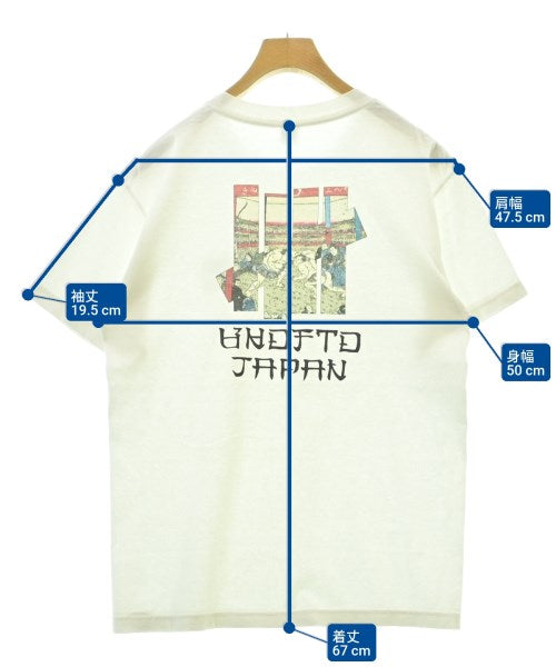 UNDEFEATED เสื้อยืด/เสื้อท็อปส์