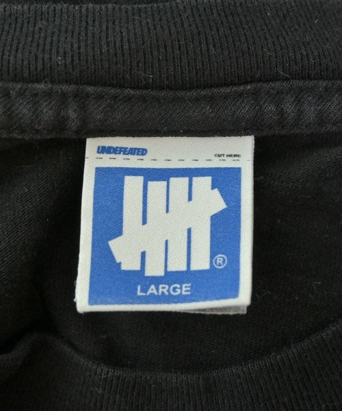 UNDEFEATED เสื้อยืด/เสื้อท็อปส์