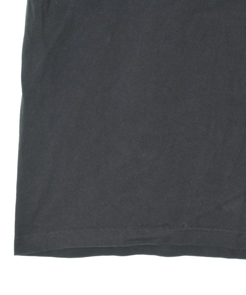 UNDEFEATED เสื้อยืด/เสื้อท็อปส์