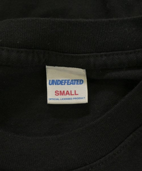UNDEFEATED เสื้อยืด/เสื้อท็อปส์