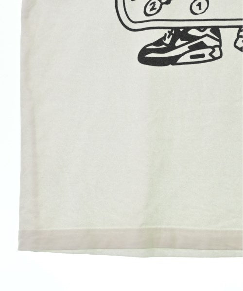 C.E เสื้อยืด/เสื้อท็อปส์