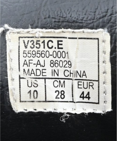 C.E รองเท้าผ้าใบ