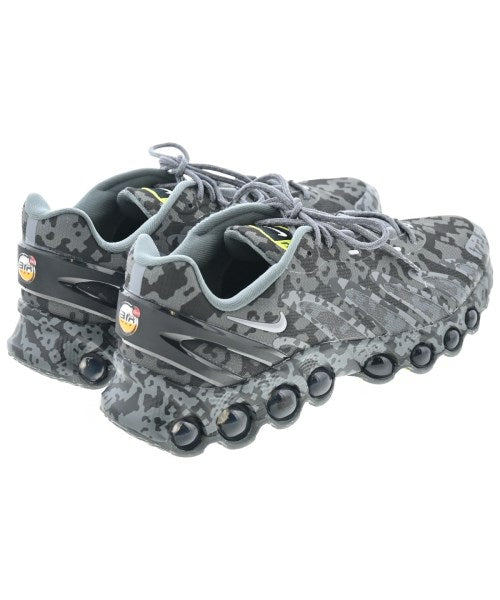 C.E รองเท้าผ้าใบ