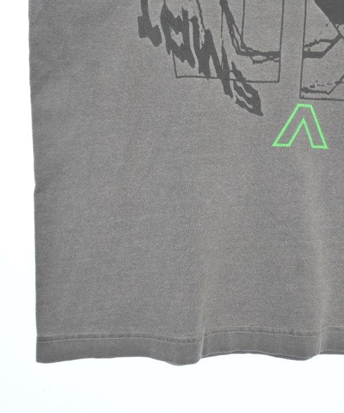 C.E เสื้อยืด/เสื้อท็อปส์