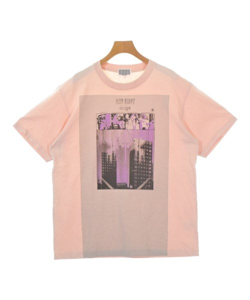 C.E เสื้อยืด/เสื้อท็อปส์