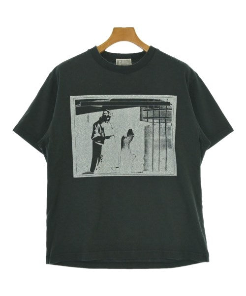 C.E เสื้อยืด/เสื้อท็อปส์