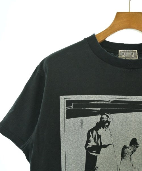 C.E เสื้อยืด/เสื้อท็อปส์