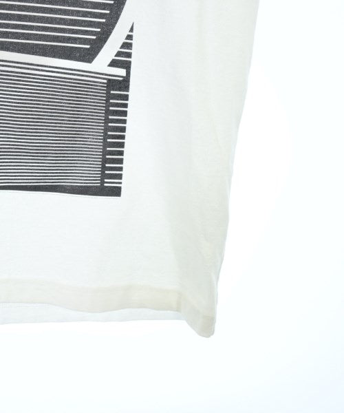 C.E เสื้อยืด/เสื้อท็อปส์