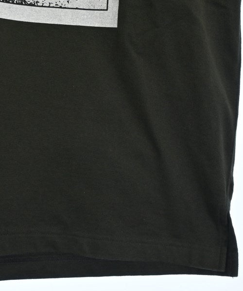 C.E เสื้อยืด/เสื้อท็อปส์