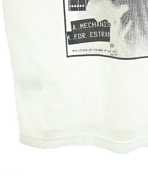 C.E เสื้อยืด/เสื้อท็อปส์