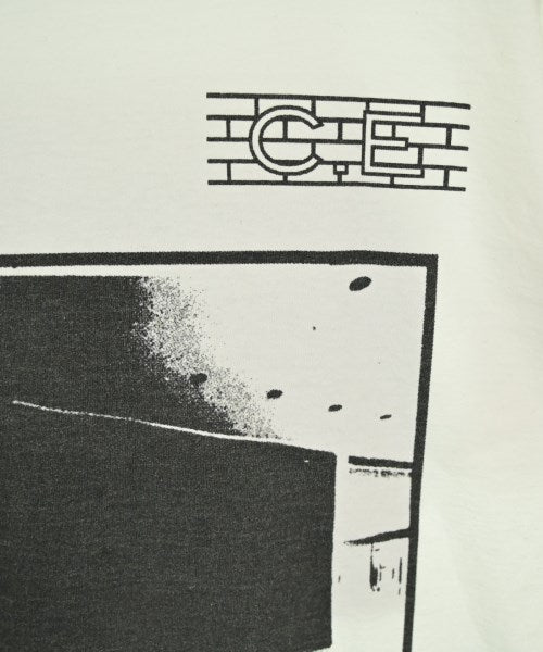 C.E เสื้อยืด/เสื้อท็อปส์