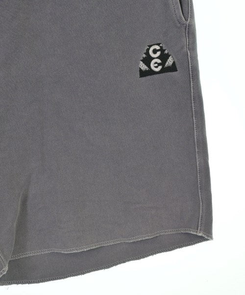 C.E กางเกงขาสั้น