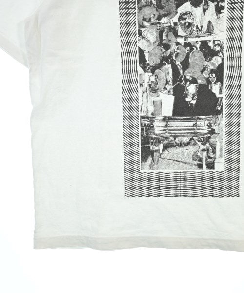 C.E เสื้อยืด/เสื้อท็อปส์