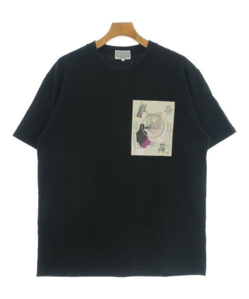C.E เสื้อยืด/เสื้อท็อปส์