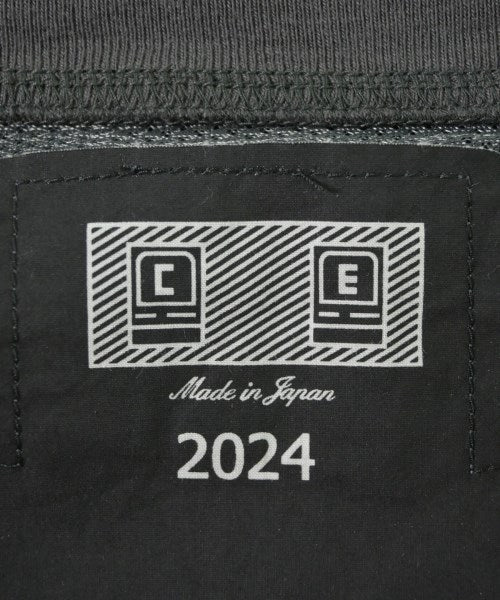 C.E เสื้อยืด/เสื้อท็อปส์