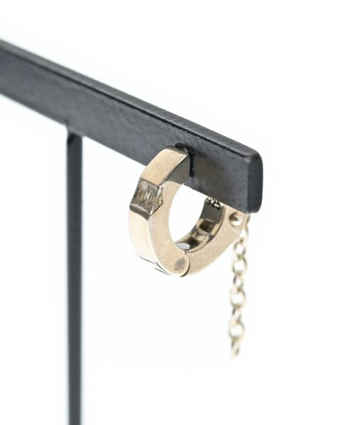 justin Davis เจาะ